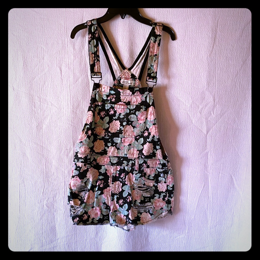 Overall flower pattern pink